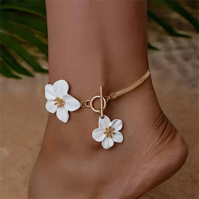 Elysia Floral Anklet
