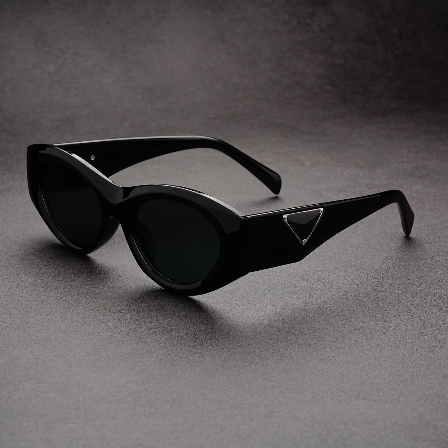 Noir Cat Eye Shades