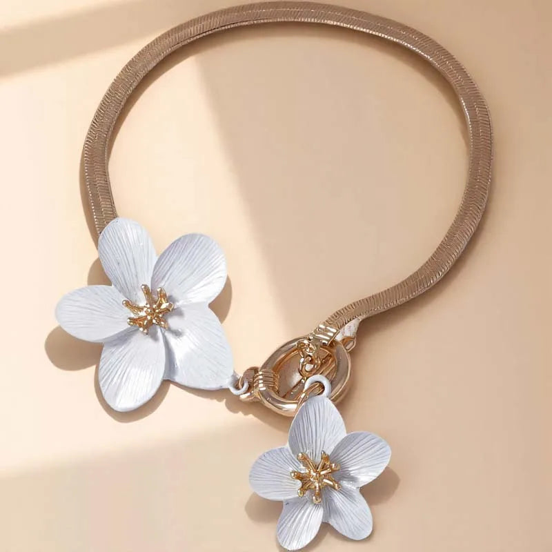 Elysia Floral Anklet