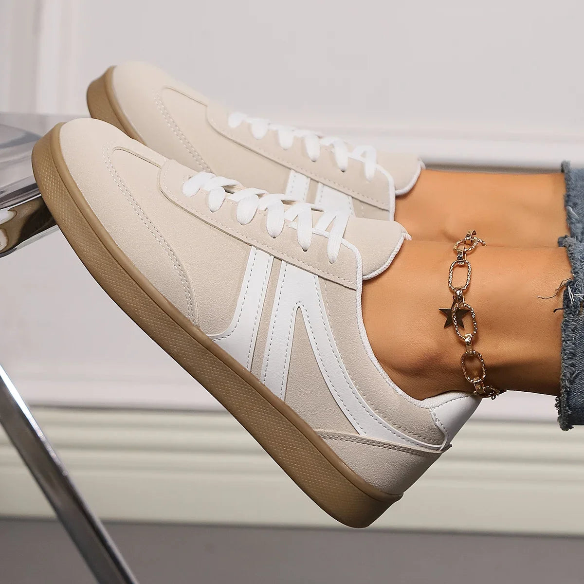 Moscow Low Top Sneaker